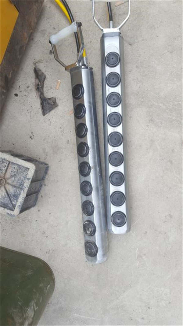 爆破机矿山常用的免爆破开采设备劈裂机