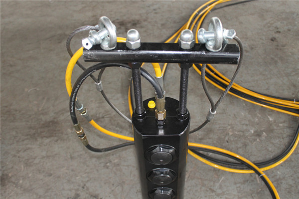 高硬度花岗岩劈裂机天津一方单价