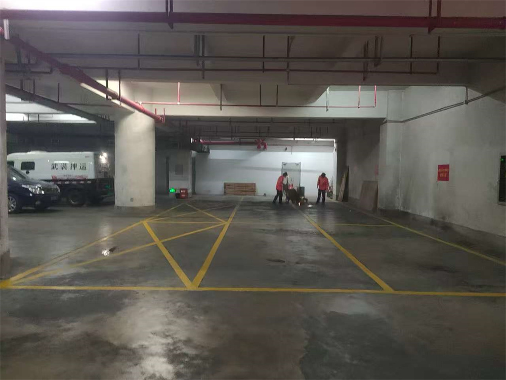 广西来宾合山汽车位人工划线队伍